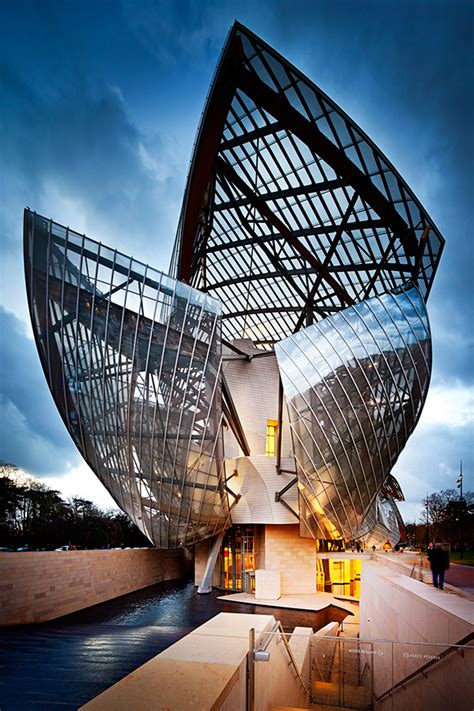 fondation louis vuitton shuttle|Louis Vuitton foundation.